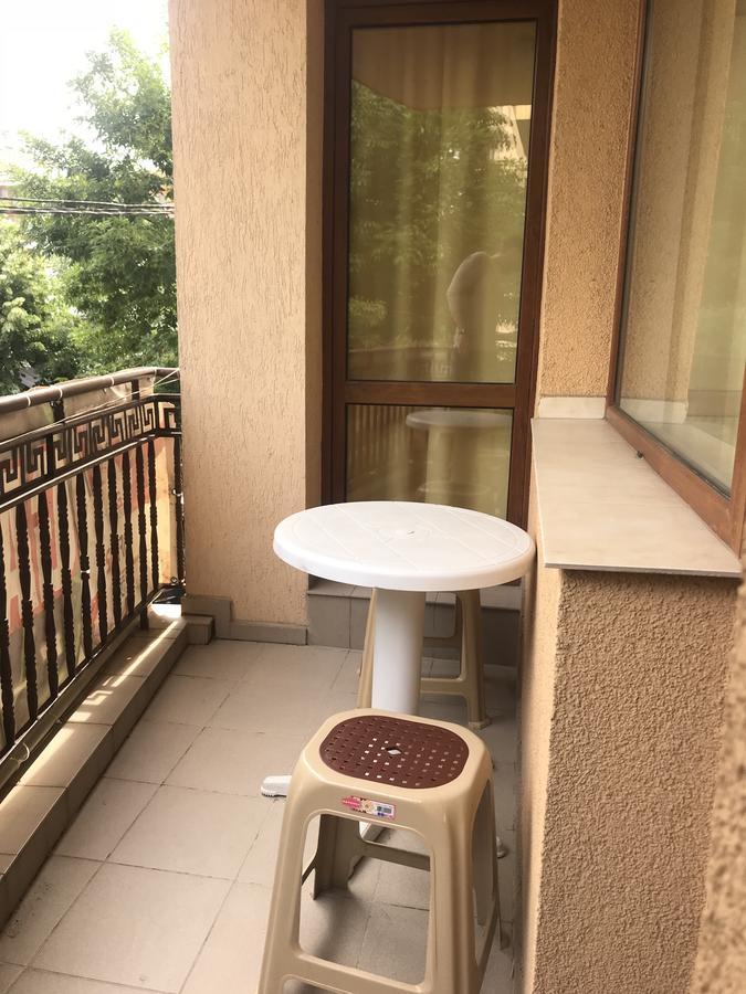 Family Hotel Friends Primorsko Exterior photo